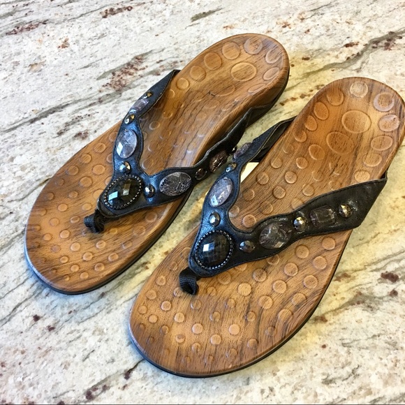 Vionic Shoes - Vionic